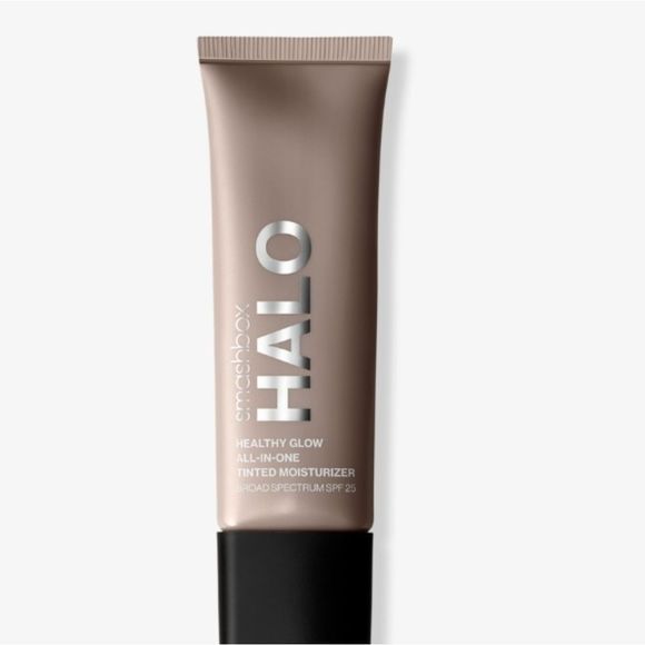 Smashbox Halo Healthy Glow All-In-One Tinted Moisturizer Broad Spectrum SPF 25 - Picture 7 of 14